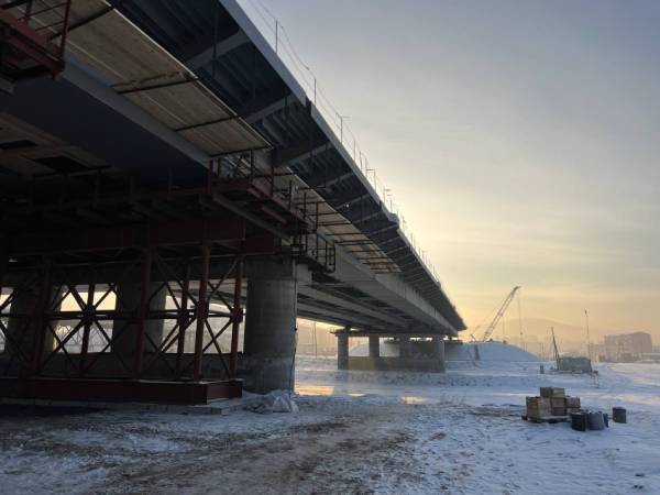 В Улан-Удэ строители моста приступают к пробивке тоннеля под железной дорогой