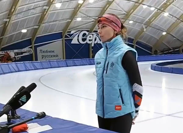 Конькобежцы-олимпийцы провели первую тренировку в Иркутске