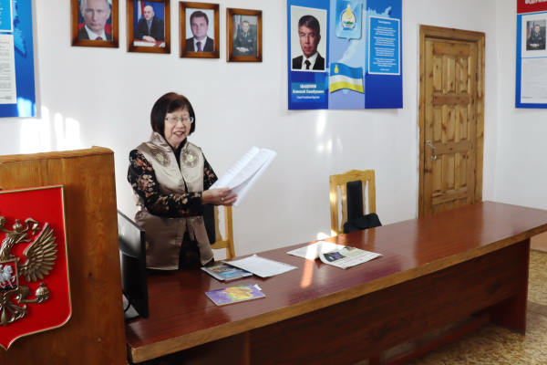 В Улан-Удэ осуждённые встретились с поэтессой 