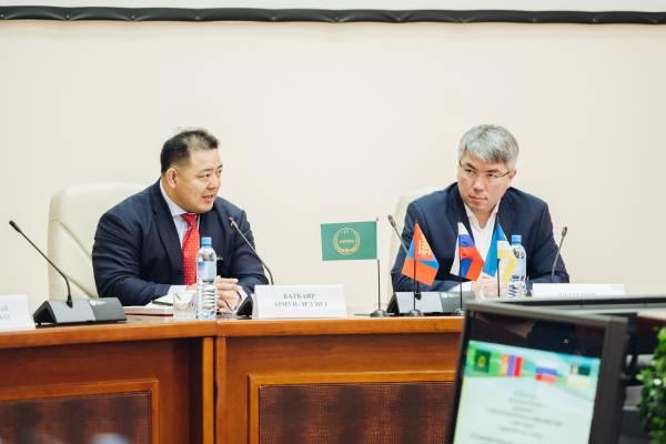Глава Бурятии и губернатор Булганского аймака Монголии договорились о сотрудничестве