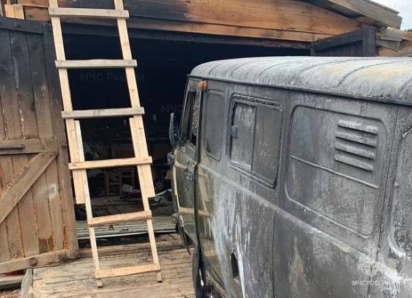 В Бурятии пожар в гараже произошёл из-за разлитого бензина