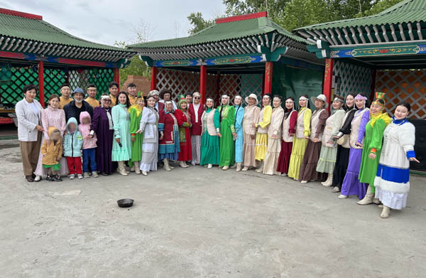 В Улан-Удэ провели якутский праздник Ысыах