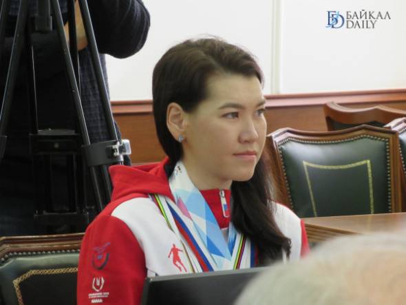 Лыжница Алиса Жамбалова одержала первую победу в новом сезоне