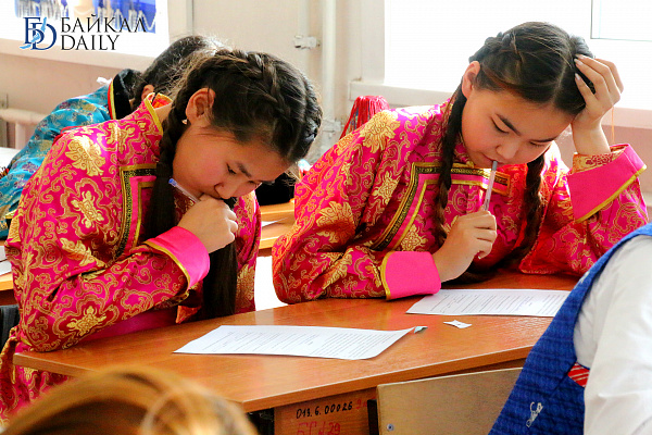В Улан-Удэ подвели итоги конкурса эссе о бурятском языке