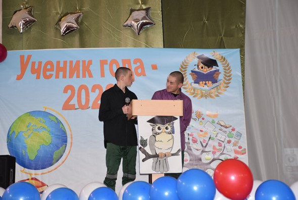 Лучших учеников Ангарской колонии наградили поездкой в Иркутский театр 