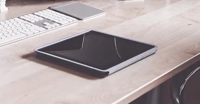 Школьникам с инвалидностью в Улан-Удэ подарят планшеты 