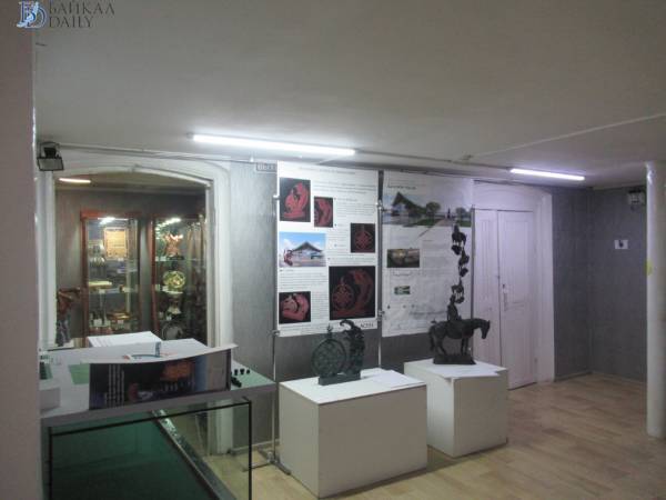 Для аэропорта Улан-Удэ предлагают «Гэсэра», богиню и лошадь-птицу 