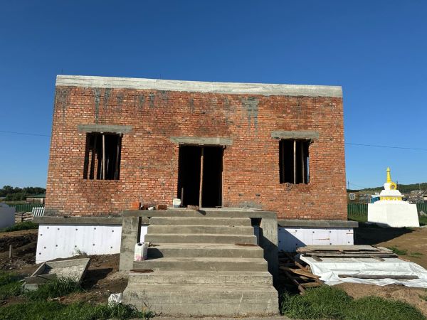 Новый дуган в Бурятии возрождается после пожара 