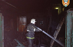 В Бурятии мужчину спасли из горящего дома