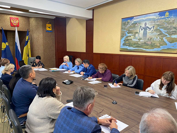 � ����-��� ������� ����� ����, ����������� �������������������