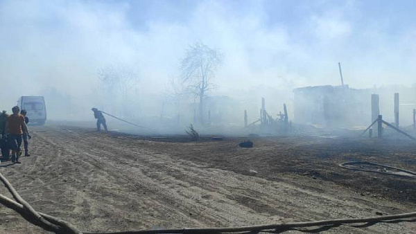  В Иркутской области в посёлке сгорели четыре жилых дома 