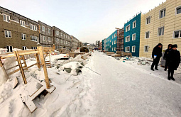 В Улан-Удэ проверили строительство домов для переселения из аварийного жилья 
