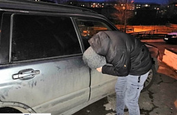 В Забайкалье у таксиста из-под носа угнали машину В Забайкалье у таксиста из-под носа угнали машину