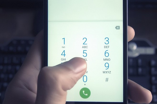 Мошенники подделывают номера полиции и обманывают жителей Бурятии 