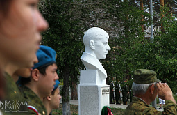 � ����-��� �������� 100-����� ������ ��������