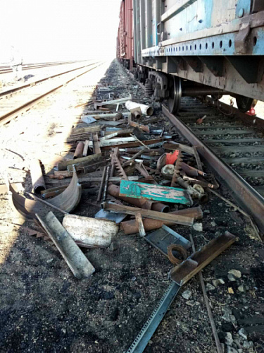 В Забайкалье подростки накидали металл между железнодорожными путями