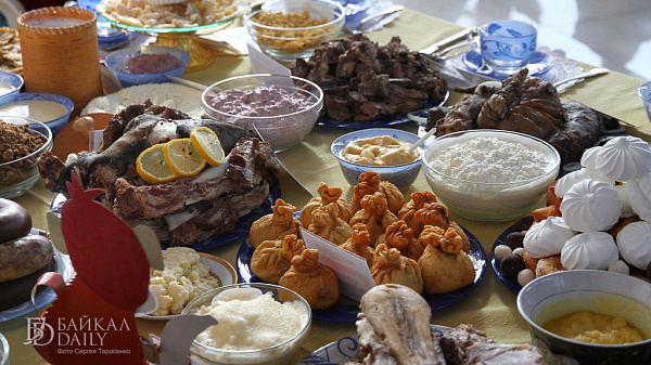 Студенты приготовили национальные блюда в Улан-Удэ 