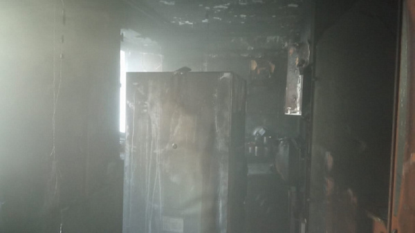Трёх человек спасли на пожаре в газифицированном доме в Иркутске 