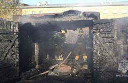 В Улан-Удэ сгорел гараж 