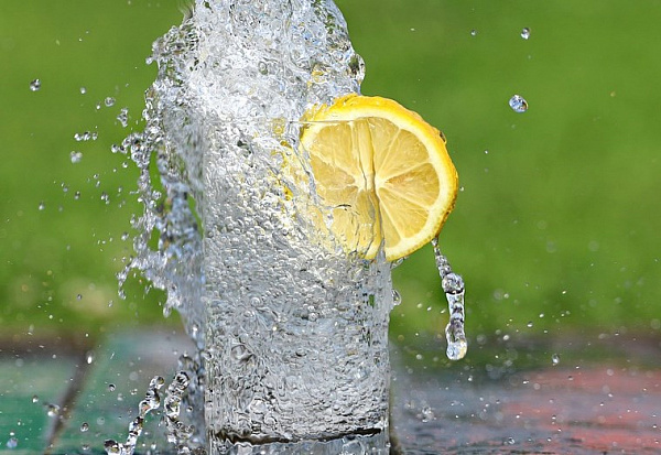 ������� ������������ ��������� ������� ���� � ����