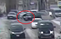 В Улан-Удэ момент наезда на пешехода попал на видео 