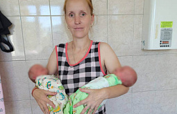 В забайкальской семье из-за двойни стало 6 мальчиков, а в другой – 6 девочек