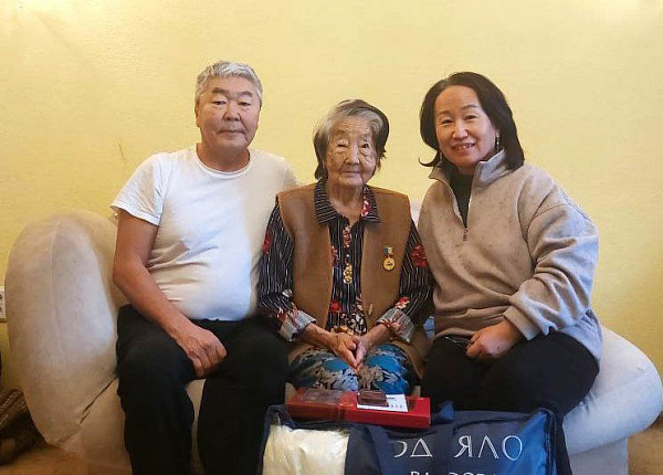 ���� ������� �������� ������ �� ��� 90-�����