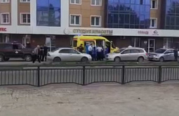 В Улан-Удэ из окна высотки выпал мужчина 