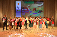 Мэр города Улан-Удэ поздравил педагогов с Днём учителя