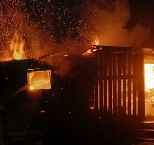 В Бурятии под утро сгорела баня 