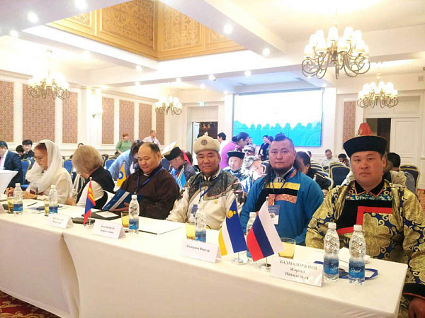 Бурятский артист участвует во всемирном форуме сказителей