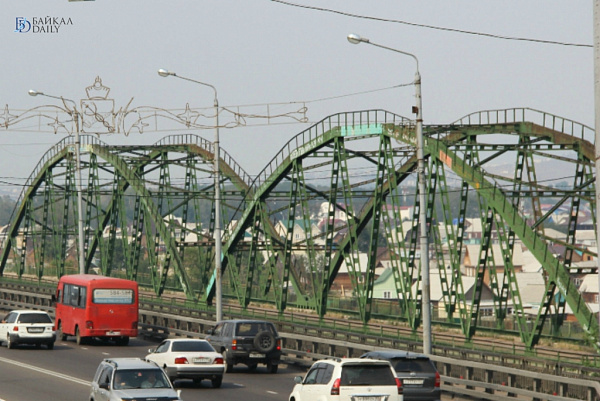 В Улан-Удэ закрыли излюбленный мост суицидников