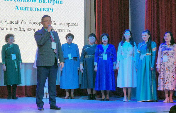 В Улан-Удэ соревнуются учители бурятского языка