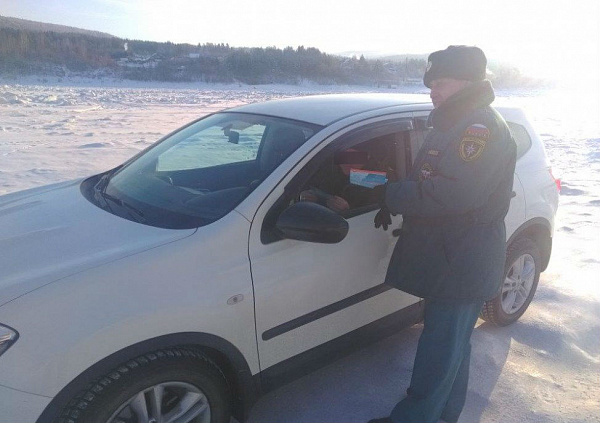 В Иркутской области водители начали выезжать на тонкий лёд