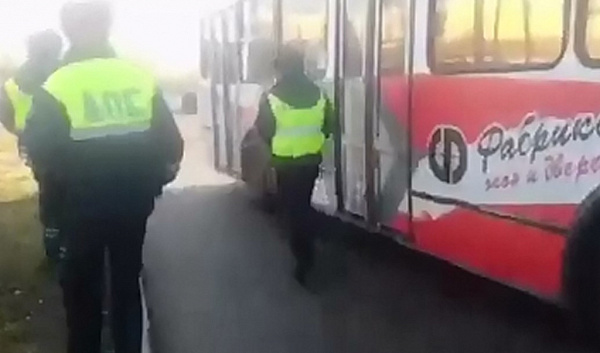 В Иркутске троллейбус столкнулся с маршруткой