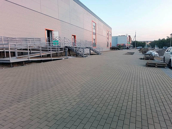 В Гусиноозёрске устанавливают дорожную ливневую систему