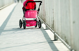 В Забайкалье украли оставленную без присмотра детскую коляску