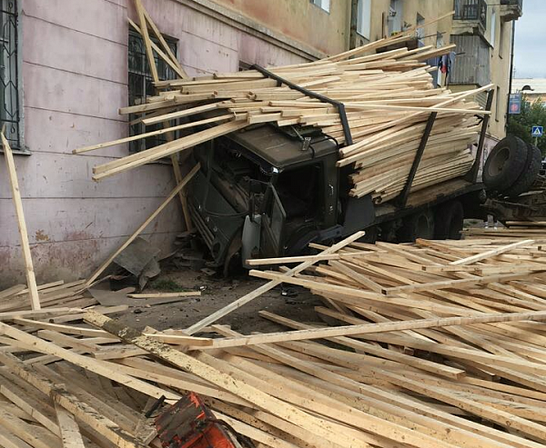 � ����-��� ������� �����ǻ � ����������� ��������� �������� � ����� ��� (����, �����)