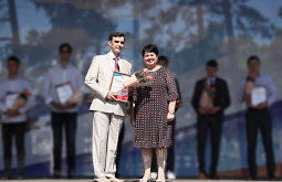 В Улан-Удэ наградили талантливую молодёжь