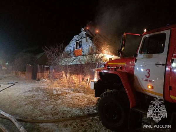 В Улан-Удэ сгорел жилой дом 