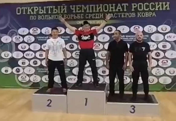Борец из Бурятии победил на чемпионате России