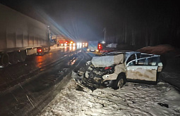 Трое пострадали в кошмарном ДТП с большегрузом в Приангарье