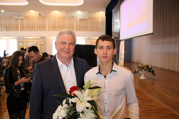 � ����-��� ������� ������ ��������� ���� �� ���� �����������