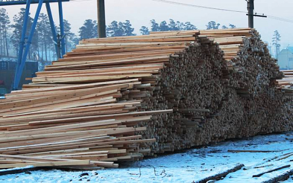 В Бурятии бизнесмена задержали за контрабанду леса в Китай на 6,6 млн