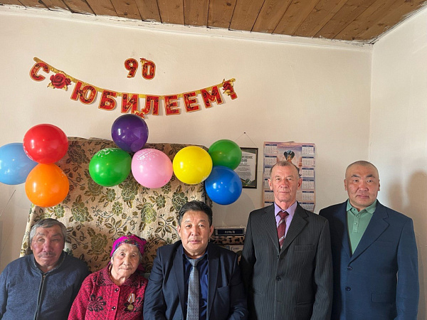 � ������� 90-����� �������� ������� ���� ������