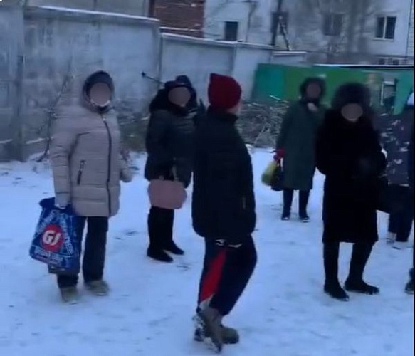 Улан-удэнцы вынуждены ждать пенсию на улице