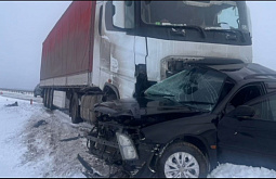 В Забайкалье двое погибли после «ДТП-месива» с большегрузом