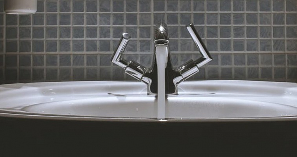 В Улан-Удэ в семиэтажном доме отключали холодную воду