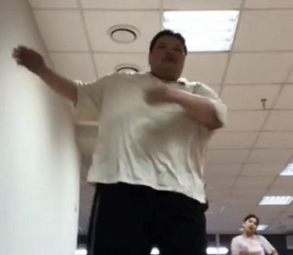 Анатолий Михаханов худеет с помощью латиноамериканских танцев