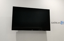 В Улан-Удэ мужчина зашёл в подъезд погреться и обворовал квартиру 